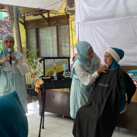 Album : Pertemuan Rutin PKK - Beauty Class dari Wardah 